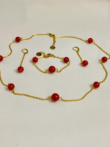 شامل گردنبند ،دستبندو گوشواره
